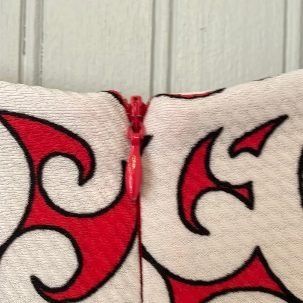 Shelby & Palmer Red and White Pattern Sheath Dress | Size 8